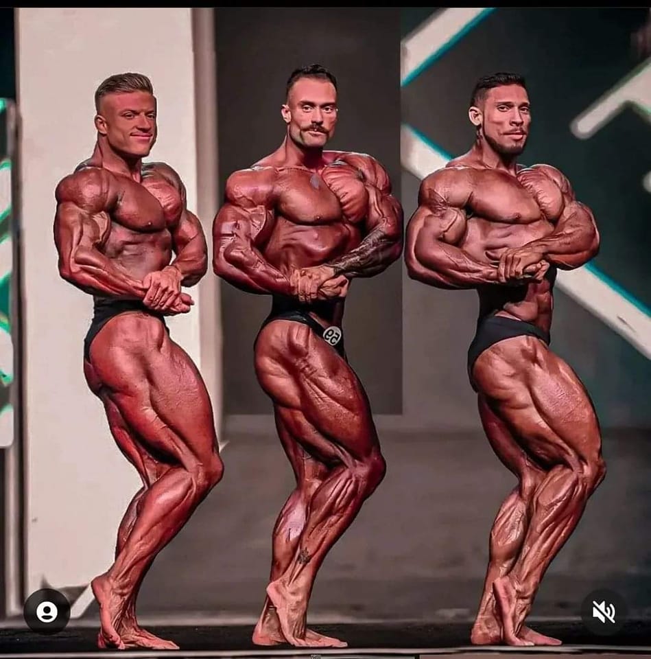 2022 Mr.O 古典健美的前三名Urs-Kalecinski-Chris-Bumstead-Ramon-Dino