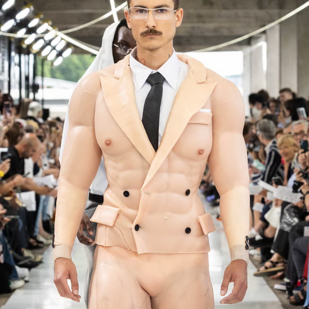 BA in Fashion Design Show 2023, Jiawei Han, muscle suit